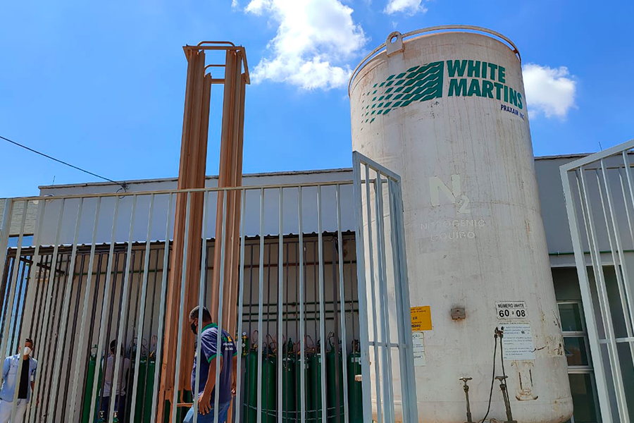 O Centro de Diagnósticos e Especialidades de Aparecida de Goiânia instala tanque de oxigênio com capacidade de quase 5000 metros cúbicos de oxigênio